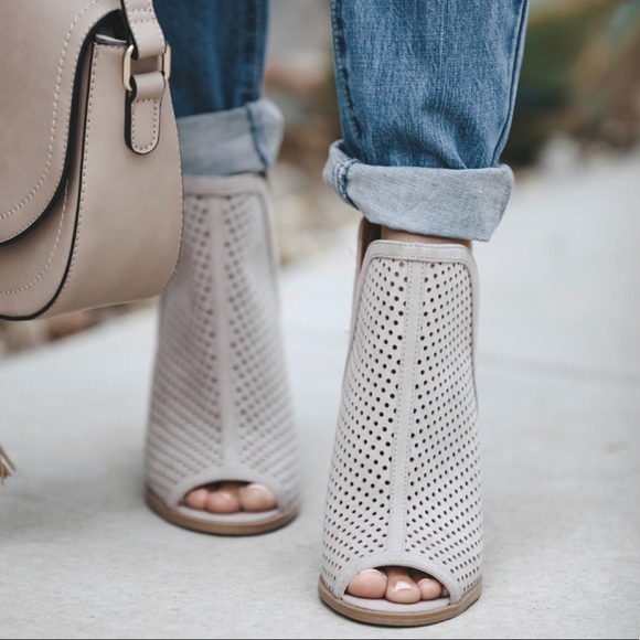 3XS HP Peeptoe perforated Bootie - Picture 2 of 8